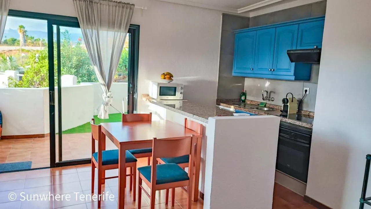 Spacious Apartment With Private Garden In Tenerife South Сан Мигель