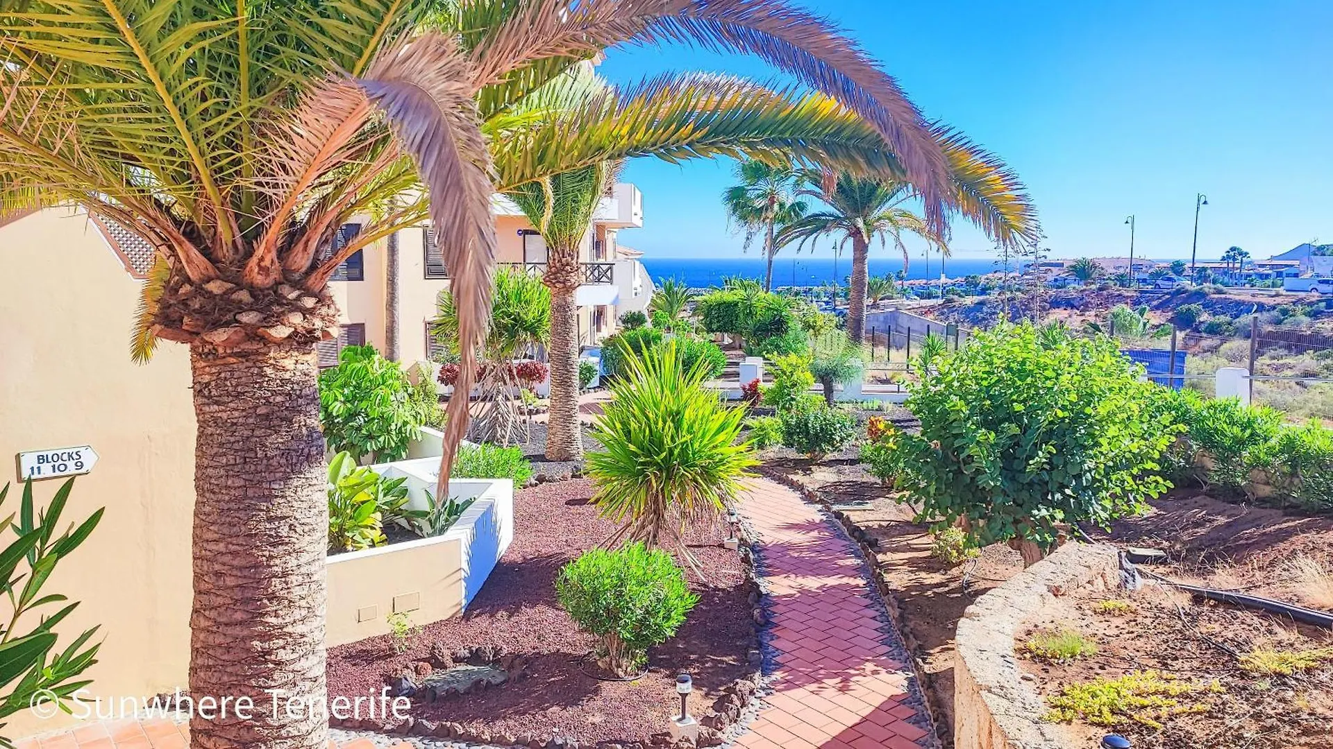 Spacious Apartment With Private Garden In Tenerife South Сан Мигель