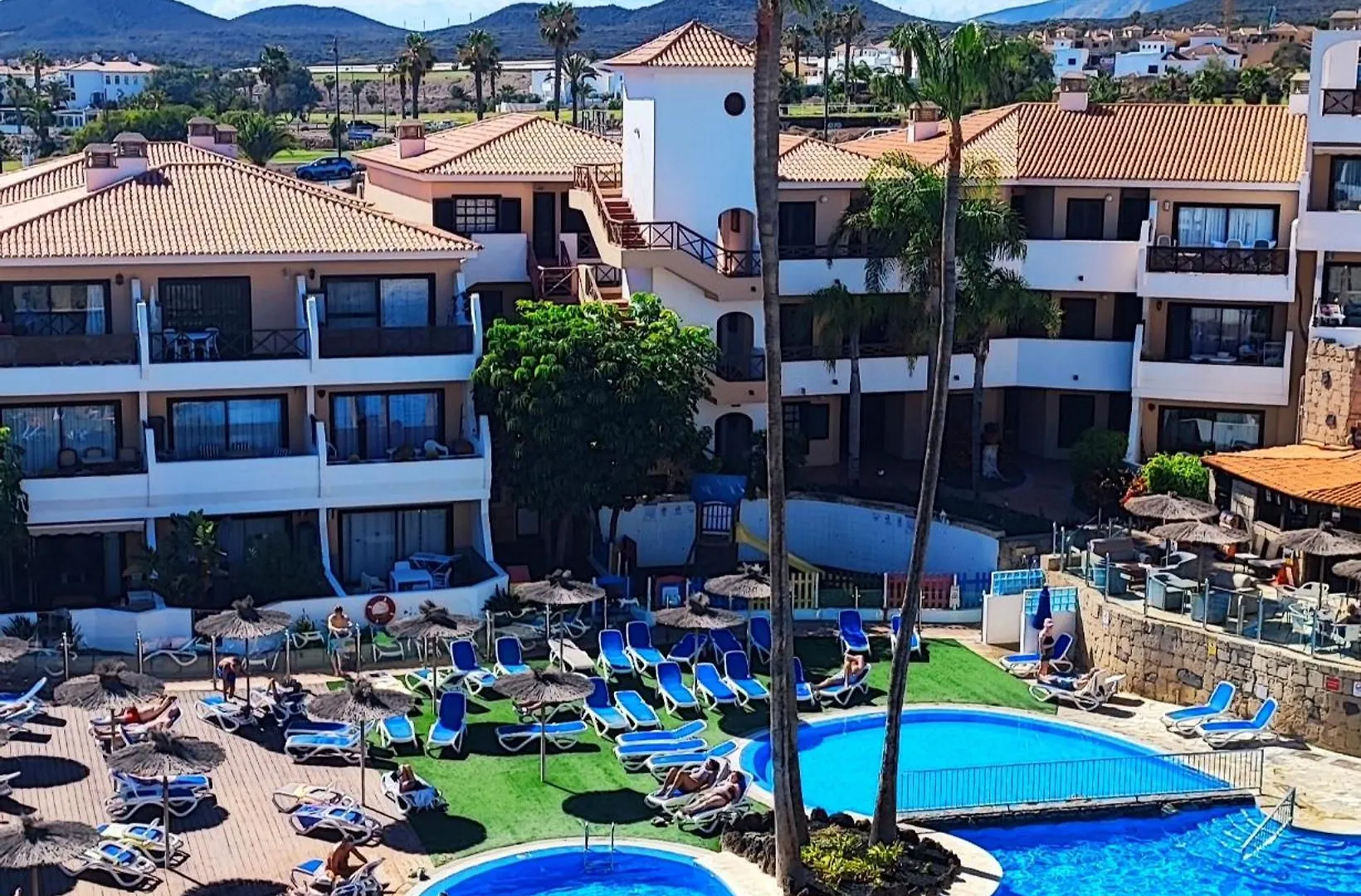 Spacious Apartment With Private Garden In Tenerife South Сан Мигель